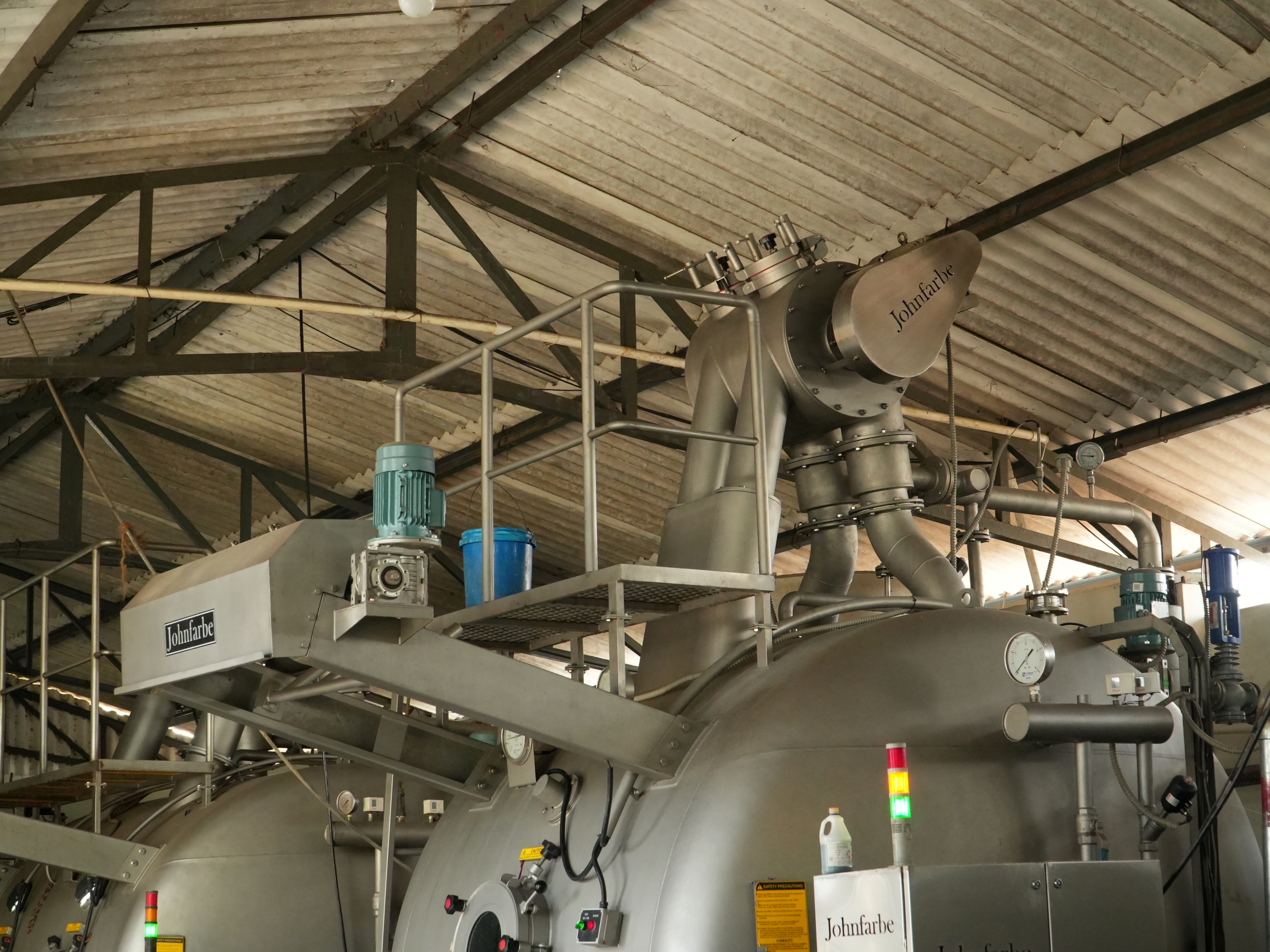 Johnfarbe Machine